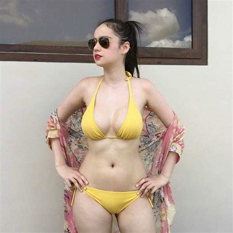 Nude boobs in Santo Domingo